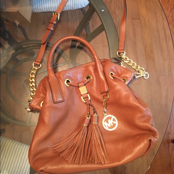 Michael Kors Bucket Bag - Like New!!! - Picture 1 of 5
